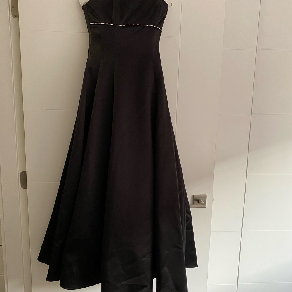 Faviana from New York-Black Formal Gown with Jewel embellishment- Size 8 US